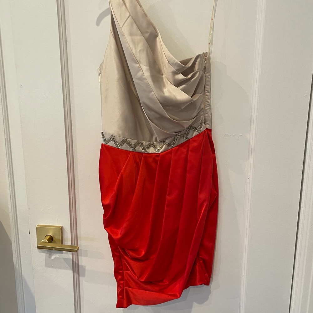 Women’s dress